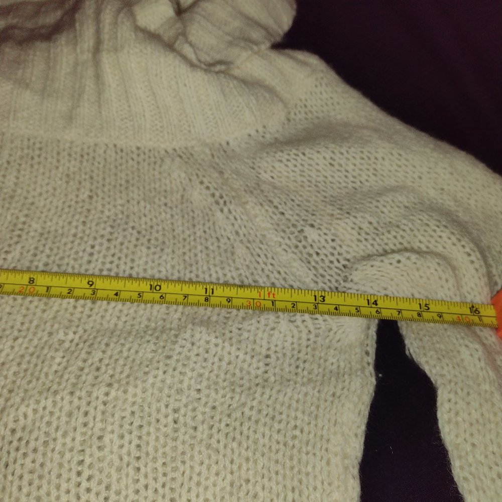American Eagle Sweater - Picture 4 of 8